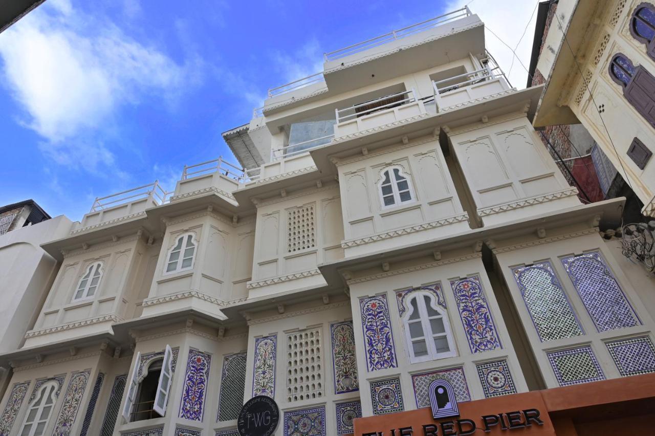 Hotel The Red Pier By Downtown Udaipur Exterior foto
